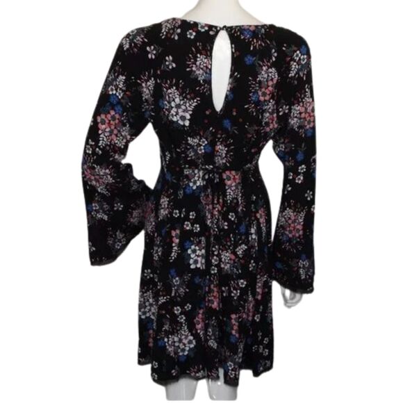 TORRID Dress, 12, Black Floral, Flounce/Trumpet Sleeve, Scoop neck, Tie waist - Picture 7 of 16